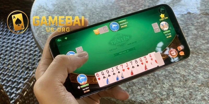 5 lợi ích khi chơi game bài trên điện thoại